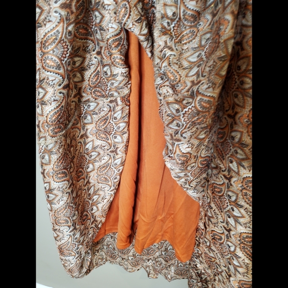 Gorgeous boho mocha tan geometric print long sleeve dress - Picture 9 of 10